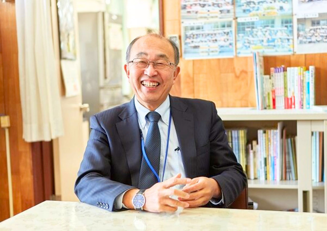 柏市立土小学校 校長 梅津健志氏（取材当時）